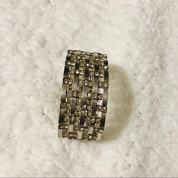 🎄🎄🎁🎁Silver Rhinestone Bracelet🎁🎁🎄🎄 - Picture 2 of 2